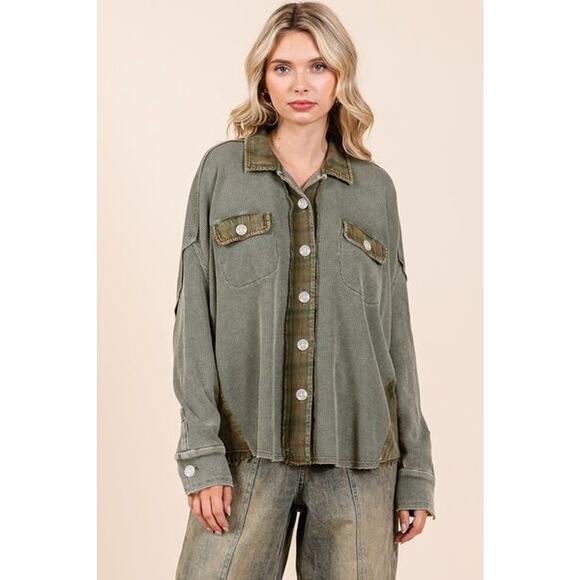 Mittoshop Mineral Washed Plaid Pattern Button Down Chest Pockets Shacket | Olive - Picture 2 of 6